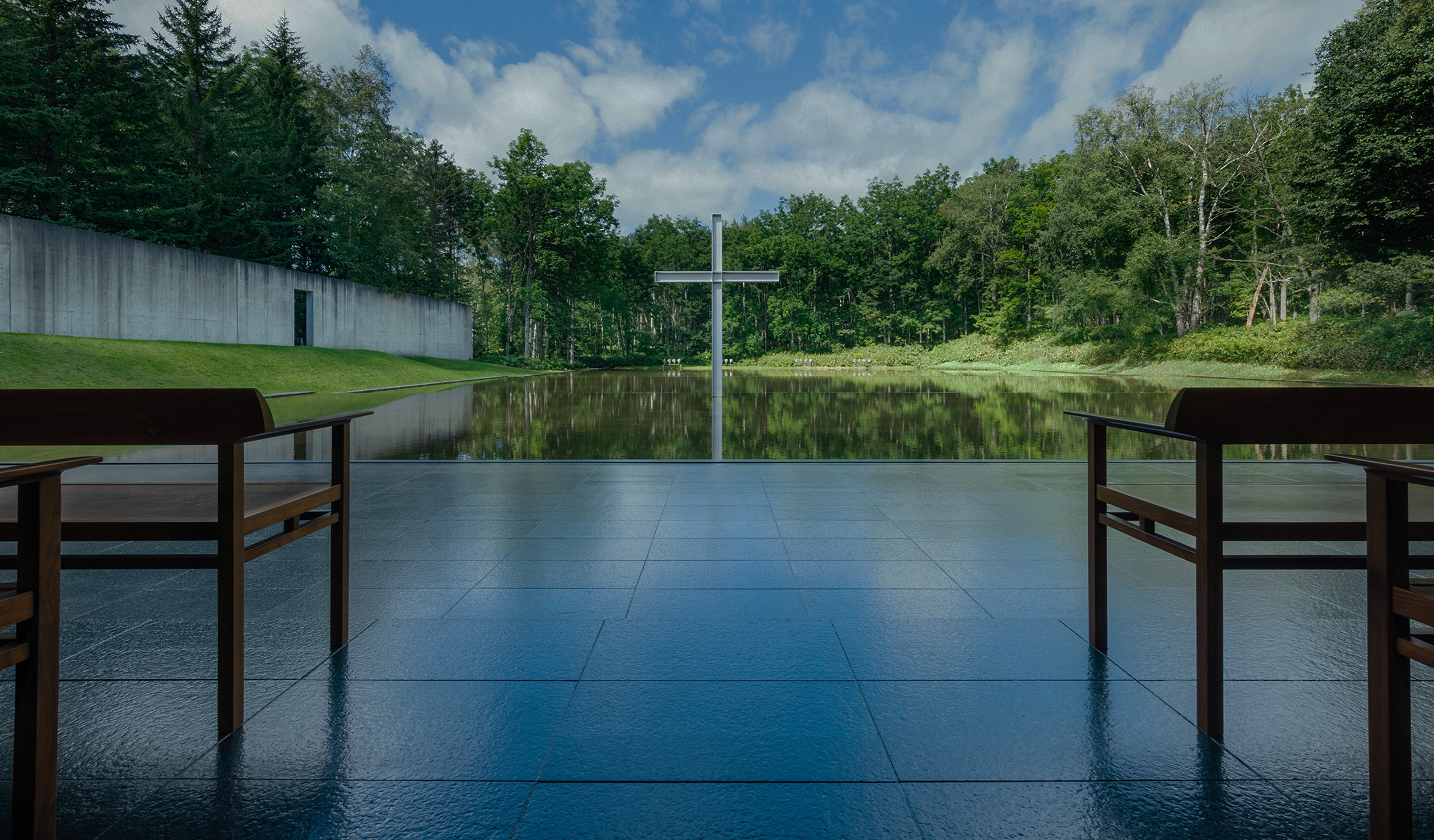 国産】 サイン本 洋書 安藤忠雄 CHURCH ON THE WATER 水の教会 建築 